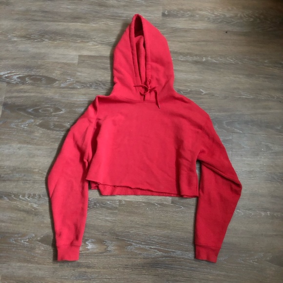 Out from under cropped sweatshirt - Picture 2 of 4